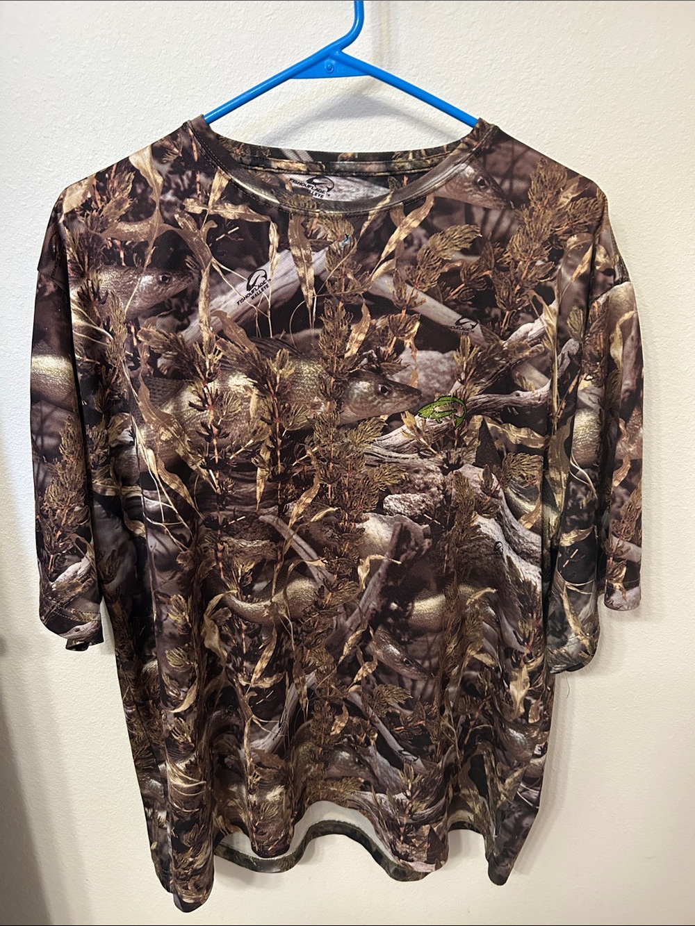 Men's Camouflage Walleye Short-Sleeve Performance Tee - Fishing